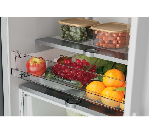 Встраиваемый холодильник Hotpoint-Ariston HAC20T321