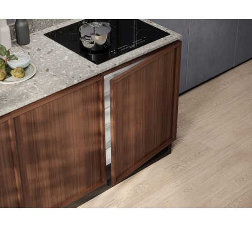 Встраиваемый холодильник Electrolux LSB2AE82S