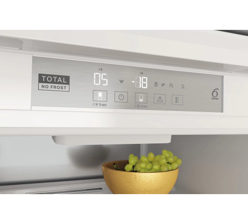 Встраиваемый холодильник Whirlpool WHC18T573