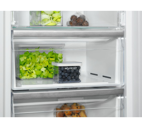 Морозильная камера Electrolux RUT7ME28X2