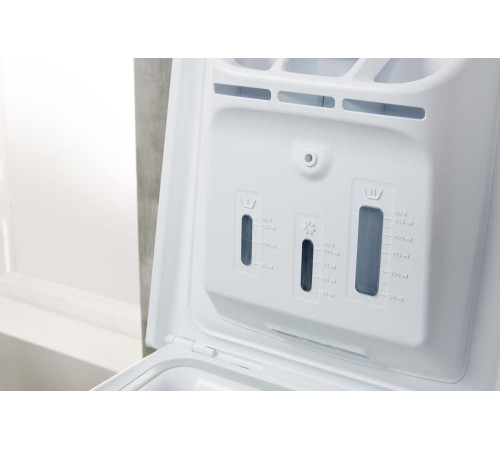 Вертикальная стиральная машина Indesit BTWA51052UA