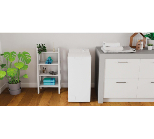 Вертикальная стиральная машина Indesit BTWA51052UA