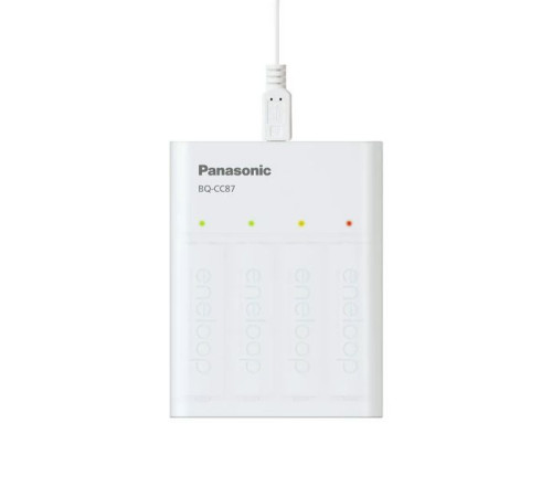 Зарядний пристрій Panasonic USB in/out з функцією Power Bank+4AA 2000 mAh