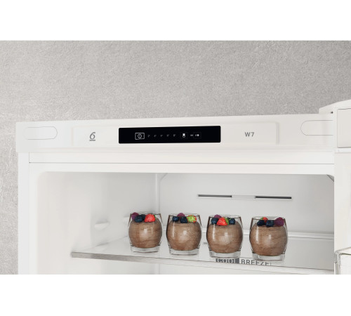 Холодильник Whirlpool W7X82IW