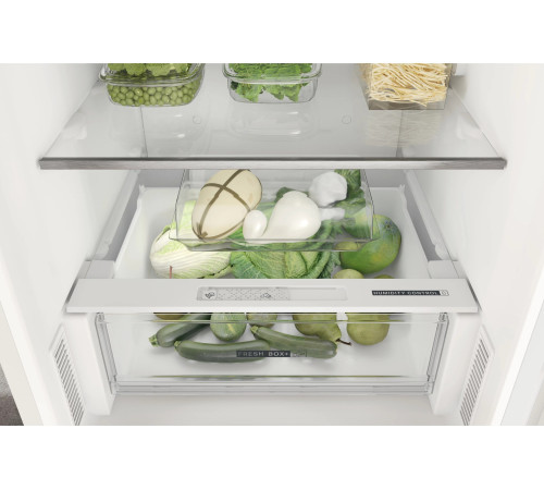 Холодильник Whirlpool W7X82IW