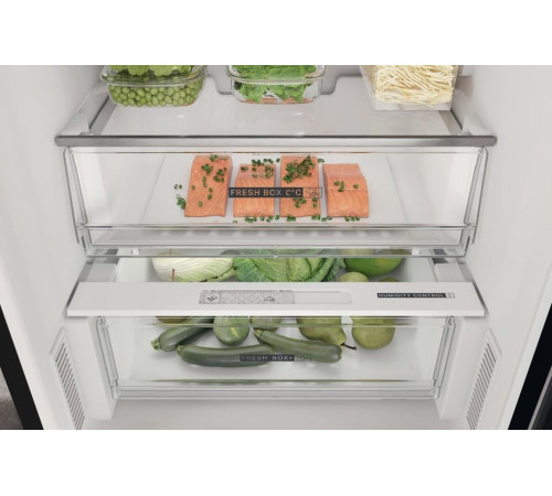 Холодильник Whirlpool W7X82OK