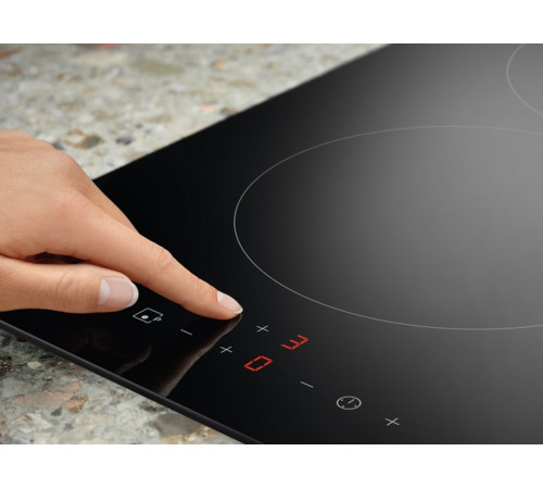 Варильна поверхня індукційна Electrolux LIT30230C