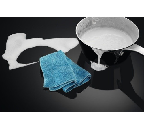 Варочная поверхность комбинированная Electrolux KDI641723K