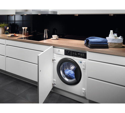 Стиральная машина Electrolux EW7N7F348SUI