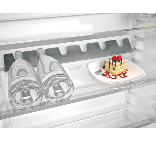 Встраиваемый холодильник Whirlpool SP40801EU