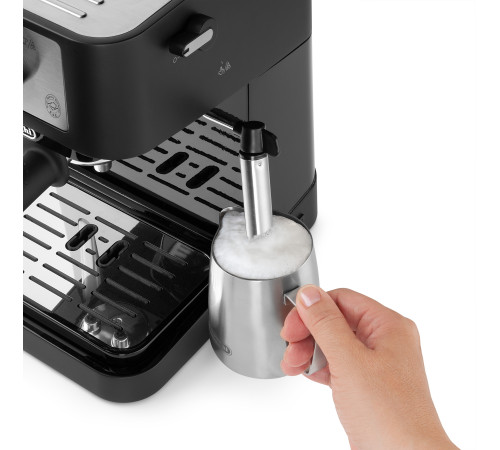 Кофеварка Delonghi EC260BK