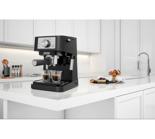 Кофеварка Delonghi EC260BK