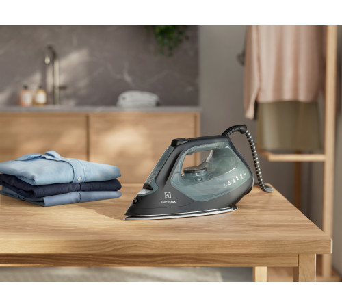 Утюг Electrolux E7SI2-6OG