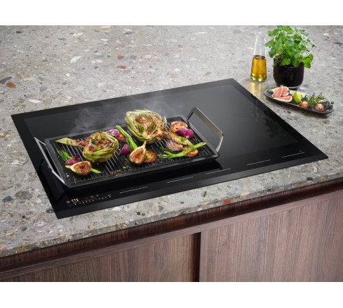 Варочная поверхность индукционная Electrolux EIV87675