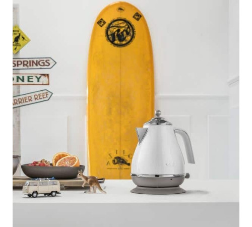 Электрочайник Delonghi KBOC2001W