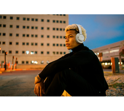Наушники JBL Tune 720BT White (JBLT720BTWHT) Наушники JBL Tune 720BT White (JBLT720BTWHT)