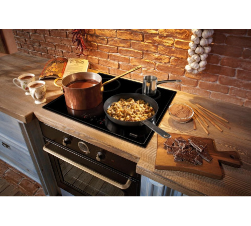 Варочная поверхность индукционная Gorenje GI6401CLBSC