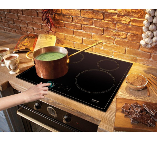 Варочная поверхность индукционная Gorenje GI6401CLBSC