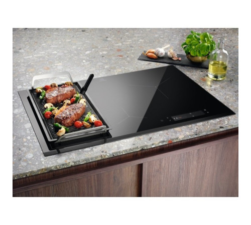 Варильна поверхня індукційна Electrolux EIS8648