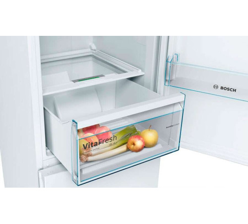 Холодильник Bosch KGN39UW316